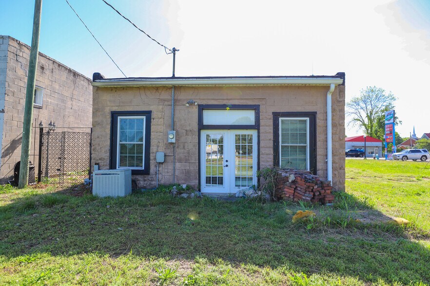More Photos Of 210 Main St, Hazel Storefront For Sale