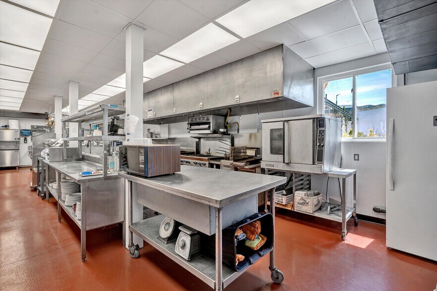 More Photos Of 106 Stoney Battery Rd, Troutville Restaurant For Sale
