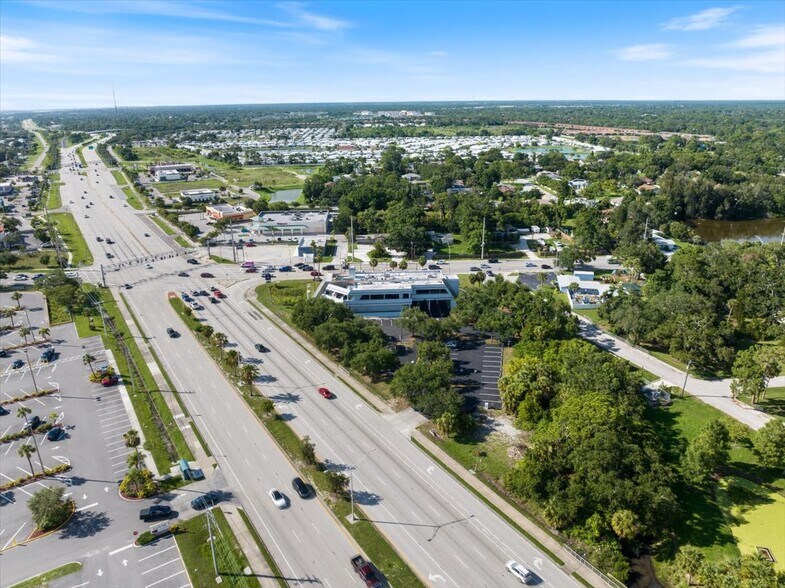 More Photos Of 1000 N Tamiami Trl, Nokomis Bank For Sale