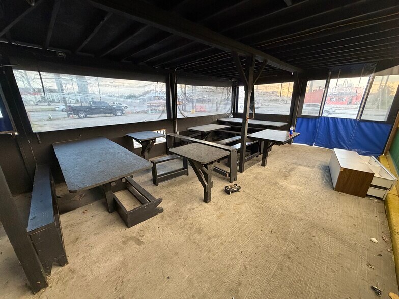 More Photos Of 2226 Irving Blvd, Dallas Restaurant For Lease