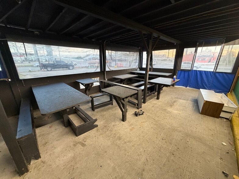 More Photos Of 2226 Irving Blvd, Dallas Restaurant For Lease