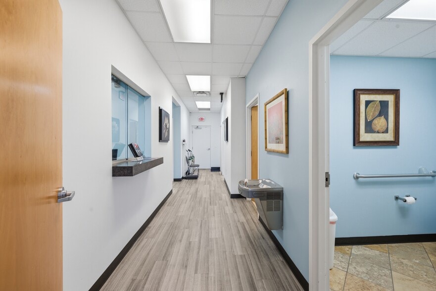 More Photos Of 2900 Felicia St, Nashville Medical For Sale