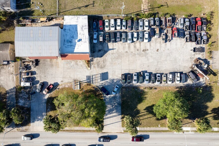 More Photos Of 628 King St, Cocoa Auto Dealership For Sale