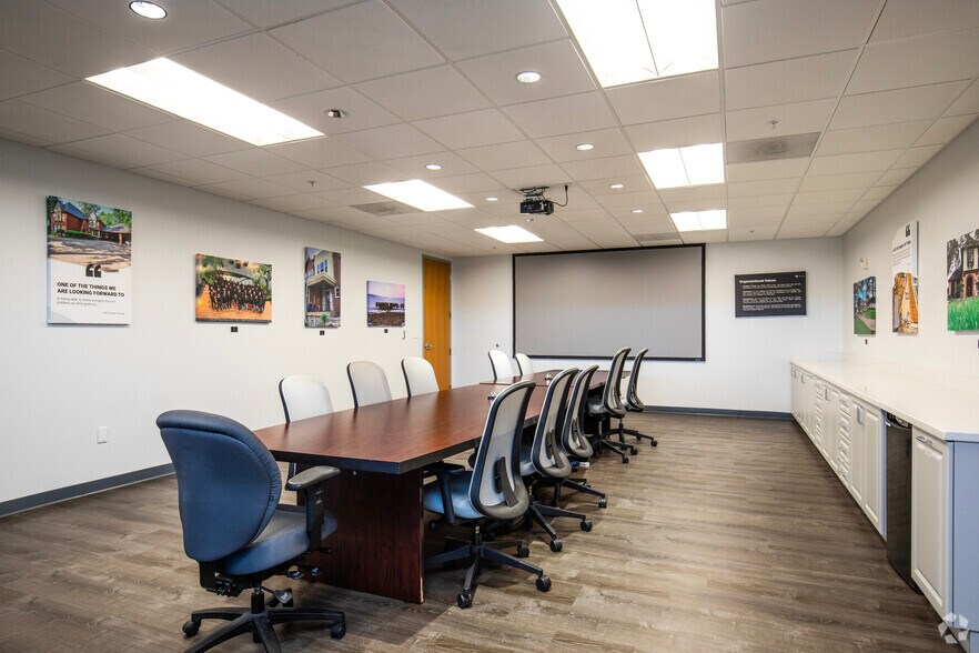 More Photos Of 5404 Cypress Center Dr, Tampa Office For Lease