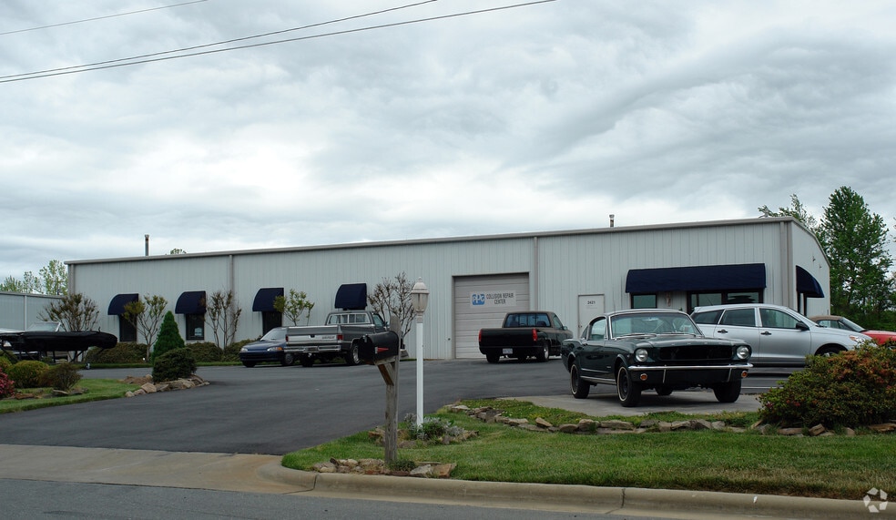 More Photos Of 2421 Spaugh Industrial Dr, Winston-Salem Auto Repair For Lease