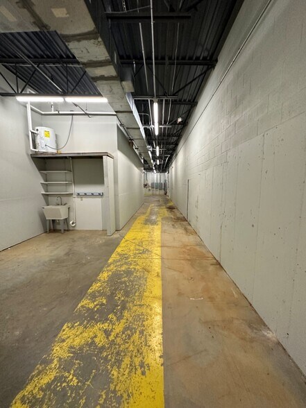 More Photos Of 3201 Highway 80 E, Pearl Freestanding For Lease