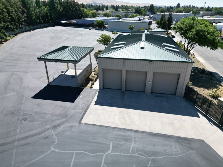 More Photos Of 2151 Piedmont Way, Pittsburg Warehouse For Lease