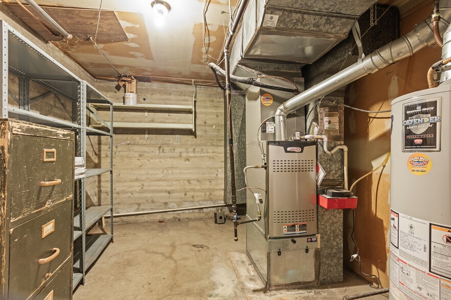 More Photos Of 1454 Tamarac St, Denver Flex For Sale