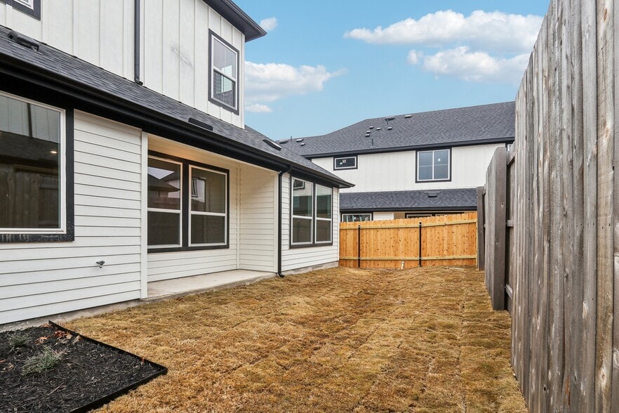 More Photos Of 2600 Gattis School Rd, Round Rock Multifamily For Sale
