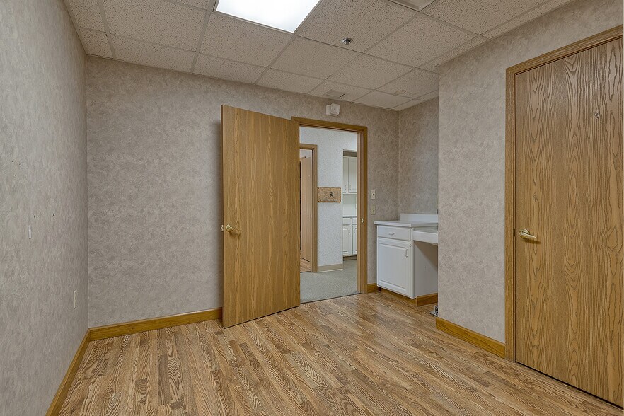 More Photos Of 911 Ligonier St, Latrobe Medical For Sale