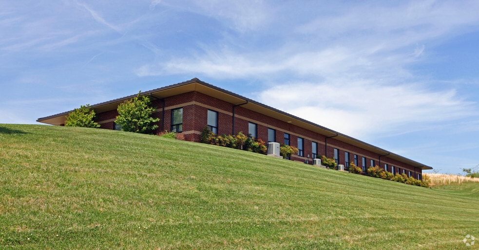 More Photos Of 7714 Conner Rd, Powell Medical For Lease