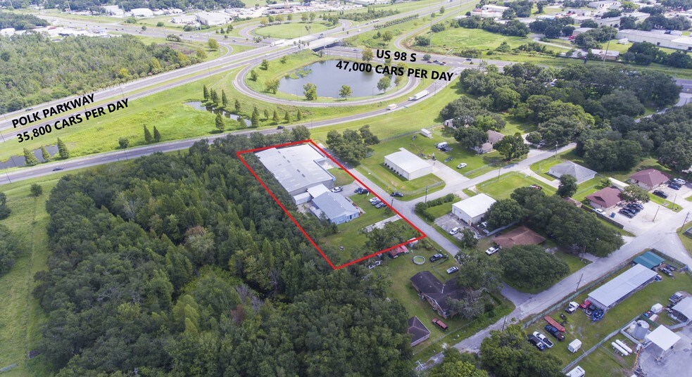 More Photos Of 2828 States St, Lakeland Warehouse For Lease