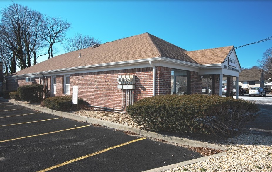 More Photos Of 100 Oakland Ave, Port Jefferson Medical For Lease