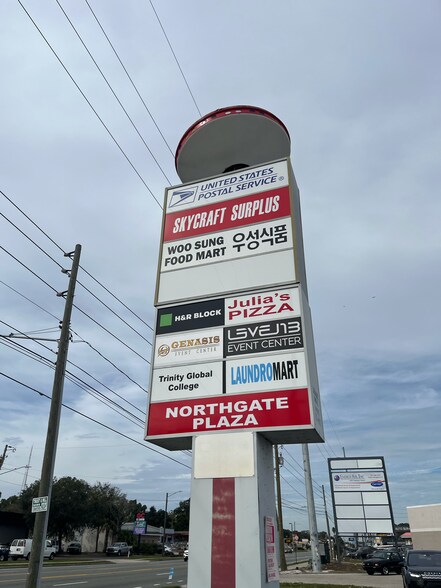 More Photos Of 5011-5287 Edgewater Dr, Orlando Unknown For Lease