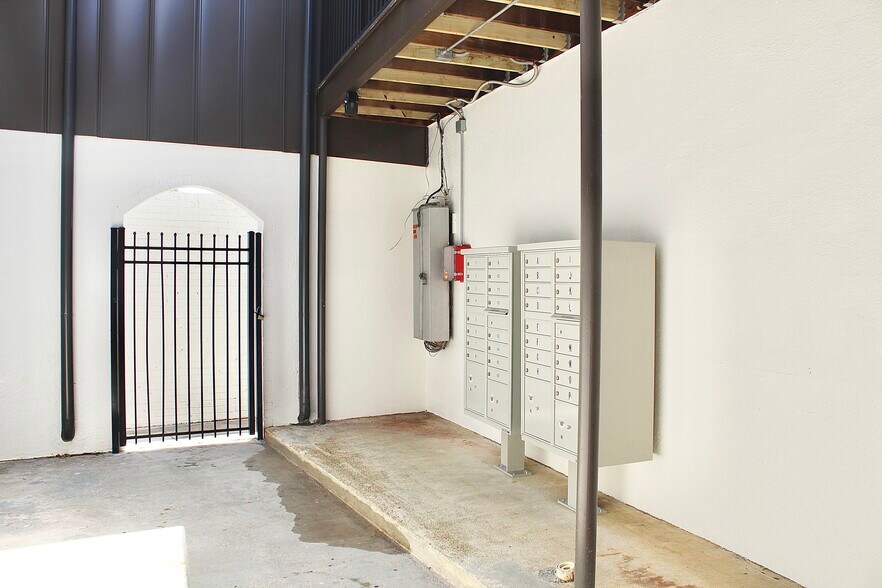 More Photos Of 5519 Highway 153, Hixson Storefront Retail Office For Sale