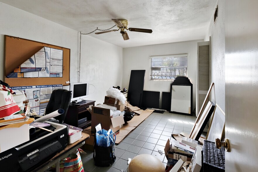 More Photos Of 1940 Dr Martin Luther King Jr St S, Saint Petersburg Specialty For Sale