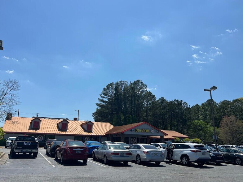 More Photos Of 8465 Tara Blvd, Jonesboro Restaurant For Sale