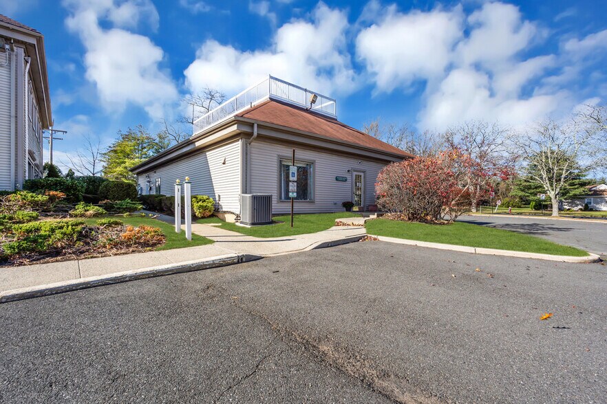 More Photos Of 1 Dag Hammarskjold Blvd, Howell Office For Sale