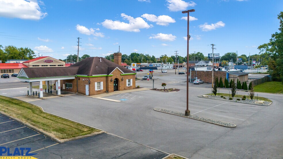 More Photos Of 3516 S Meridian Rd, Youngstown Bank For Sale