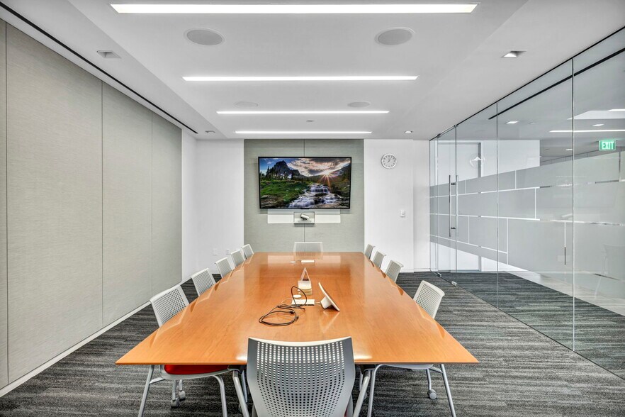 More Photos Of 6300 Bee Caves Rd, Austin Office For Lease