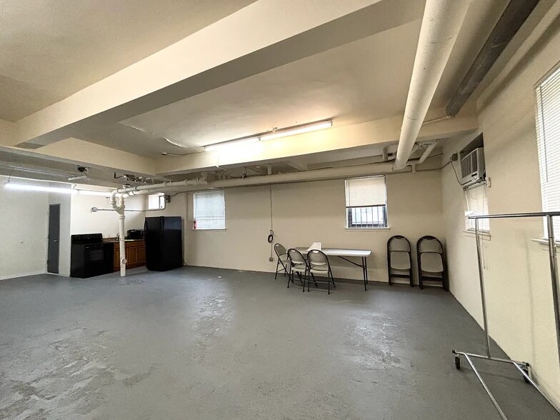 More Photos Of 2910 137th St, Flushing Apartments For Lease