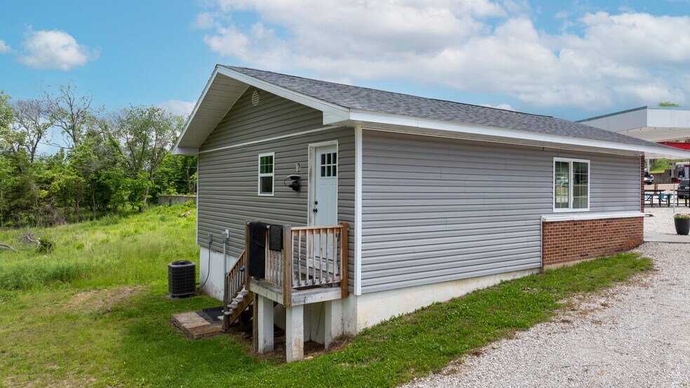 More Photos Of 900 Highway 42, Iberia Freestanding For Sale