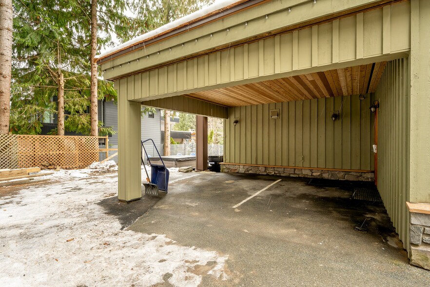 More Photos Of 3012 Alpine Cres, Whistler Hospitality For Sale