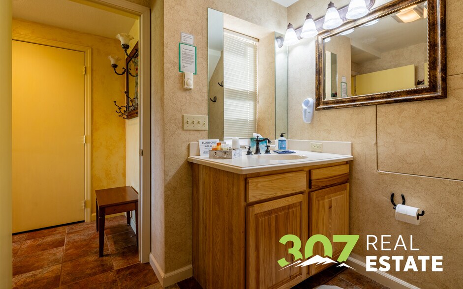 More Photos Of 30 Nielson Trl, Cody Hospitality For Sale