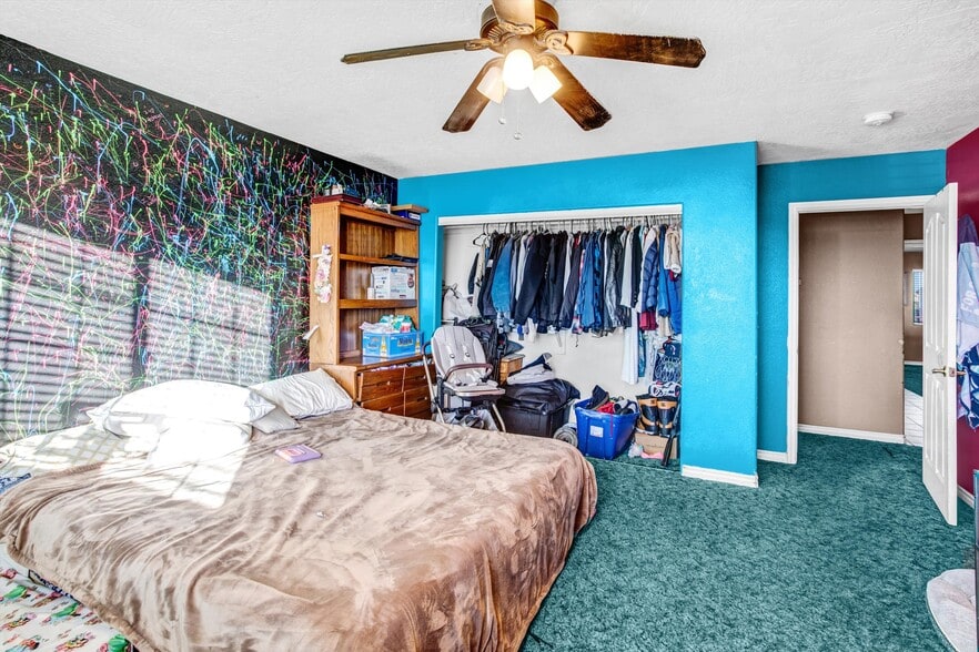 More Photos Of 10439 Mesa St, Oak Hills Multifamily For Sale