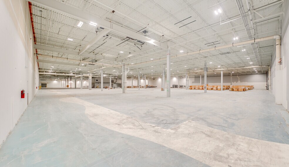 More Photos Of 1 Corporate Woods Dr, Bridgeton Distribution For Sale