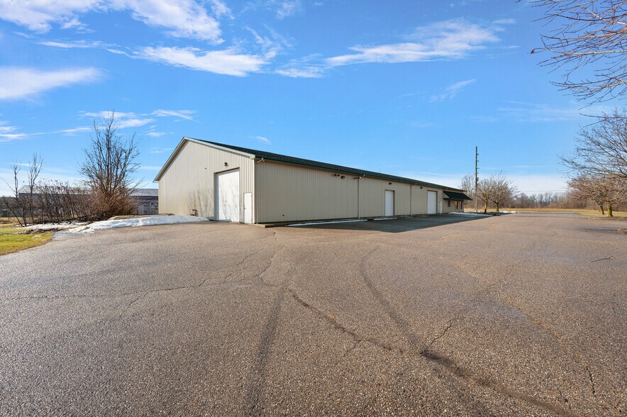 More Photos Of 3803 Van Dyke Rd, Almont Warehouse For Sale