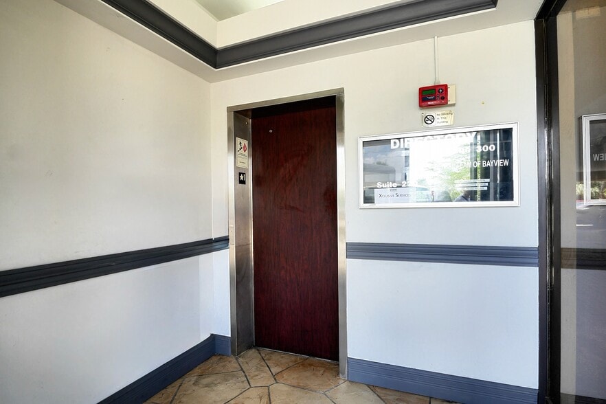 More Photos Of 2826 E Oakland Park Blvd, Fort Lauderdale Office For Sale
