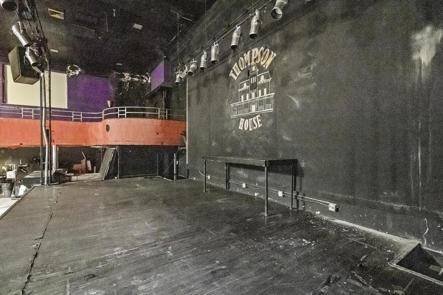 More Photos Of 24 E 3rd St, Newport Bar For Sale