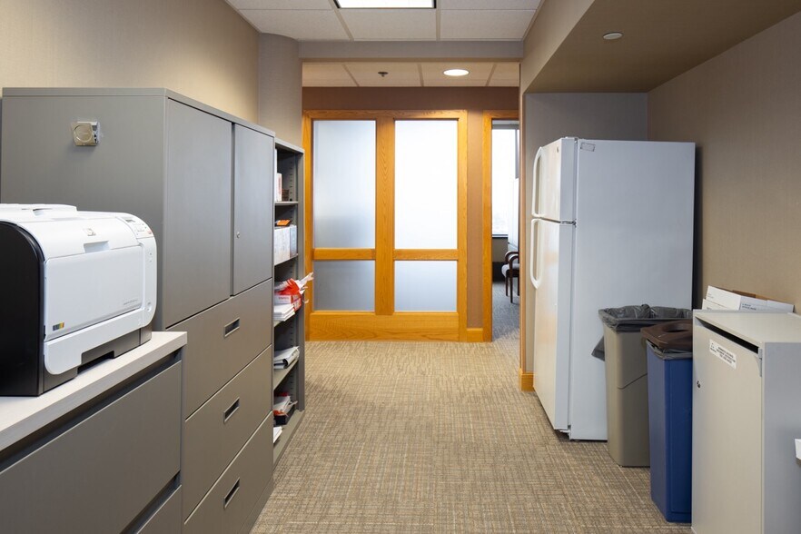 More Photos Of 201 5th St N, Fargo Hotel For Lease