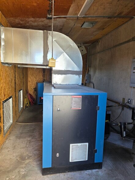 More Photos Of 2801 Arrowhead Dr, Carson City Manufacturing For Lease