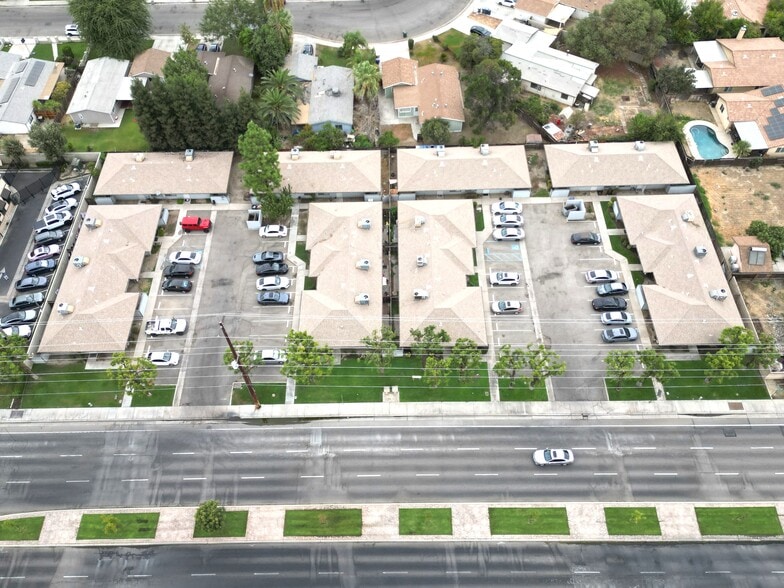 More Photos Of 3904 Panama Ln, Bakersfield Apartments For Sale