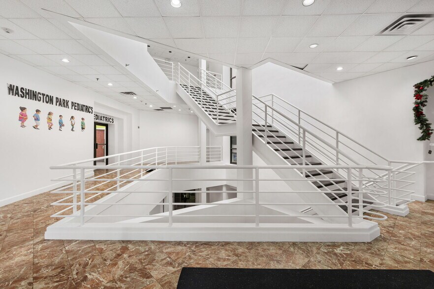 More Photos Of 200 Washington St, Newark Medical For Lease