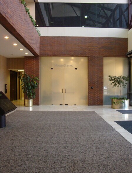 More Photos Of 909 E Southeast Loop 323, Tyler Office For Sale