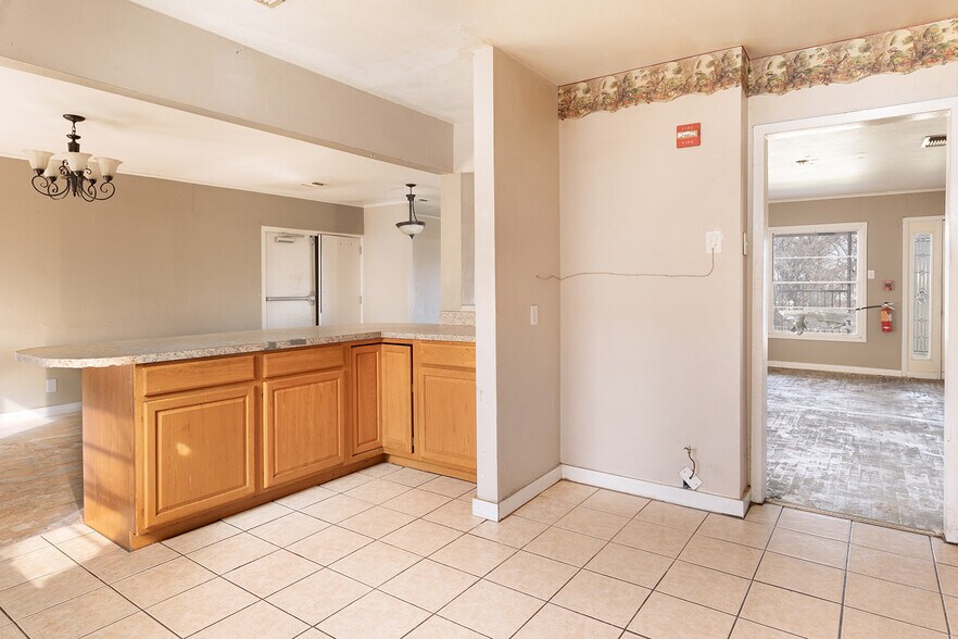 More Photos Of 104 E 5th St, Brady Office Residential For Sale