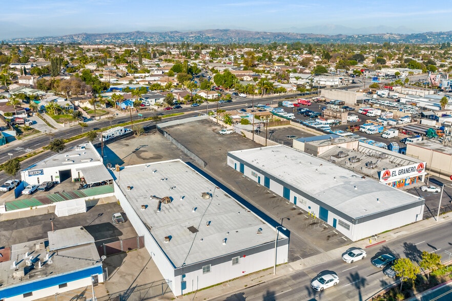 More Photos Of 13259-13265 Imperial Hwy, Whittier Warehouse For Lease