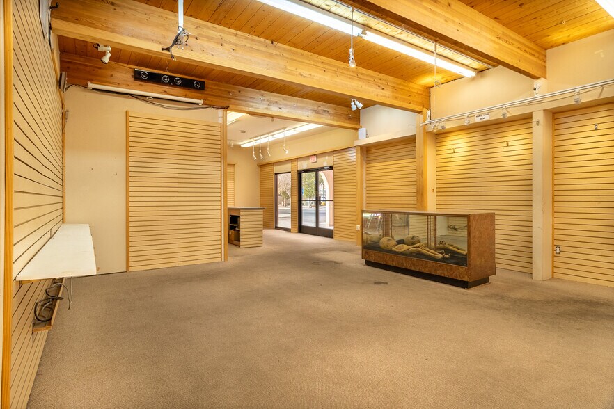 More Photos Of 443 Nevada Way, Boulder City Fast Food For Lease