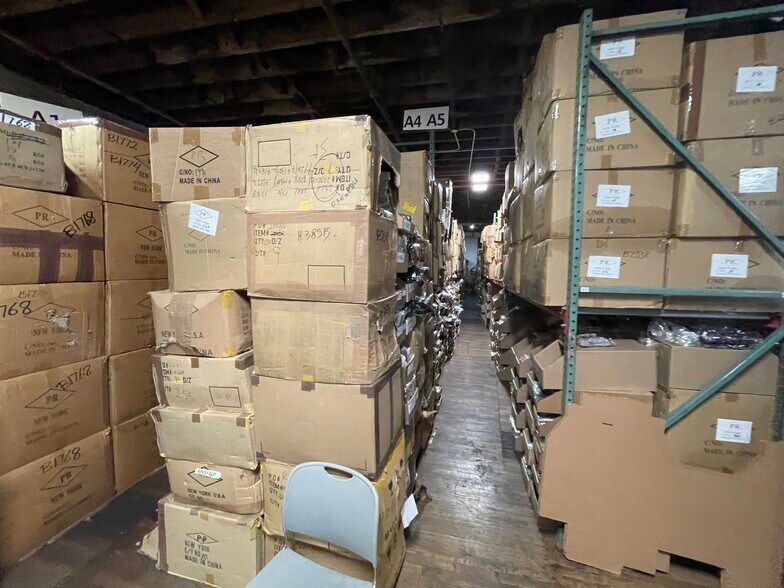 More Photos Of 431 Southern Blvd, Bronx Warehouse For Lease