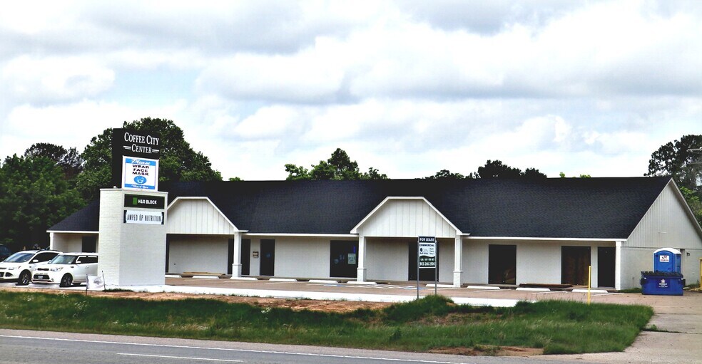 More Photos Of 8350 State Highway 155, Frankston Storefront Retail Office For Lease