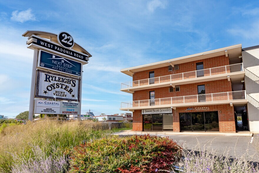 More Photos Of 22 W Padonia Rd, Timonium Office For Lease