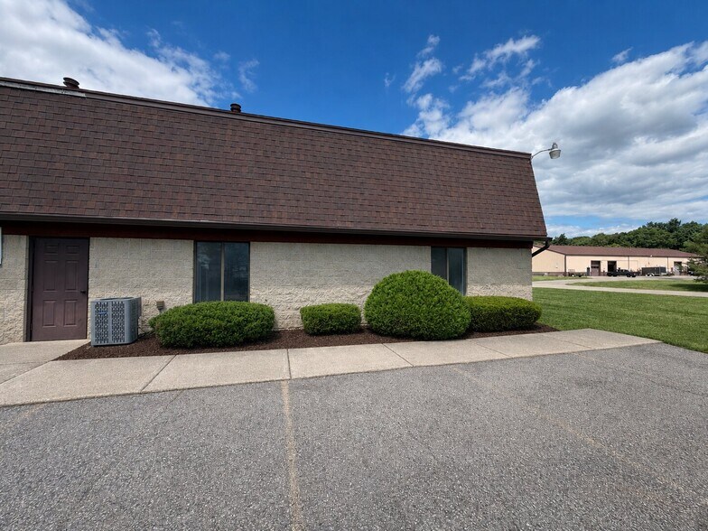 More Photos Of 4660-4684 Freedom Dr, Ann Arbor Unknown For Lease