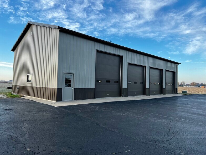 More Photos Of 1719 E Jackson St, Macomb Auto Dealership For Sale