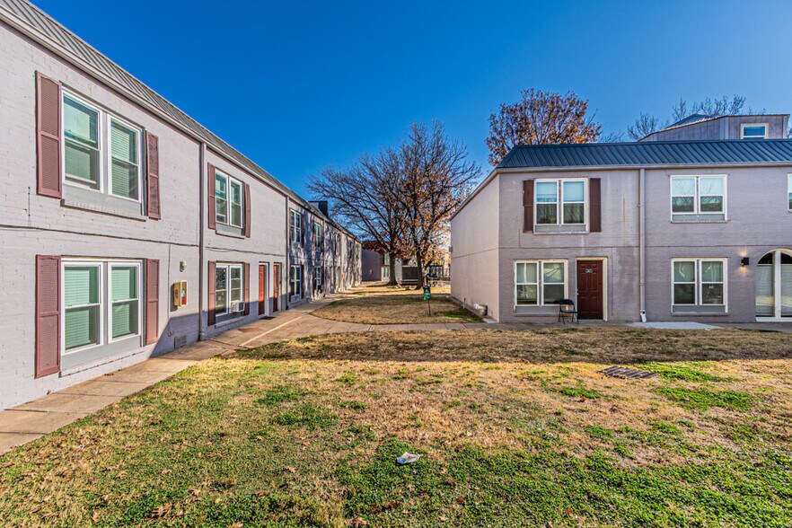 More Photos Of 4635 W Gore Blvd, Lawton Apartments For Sale