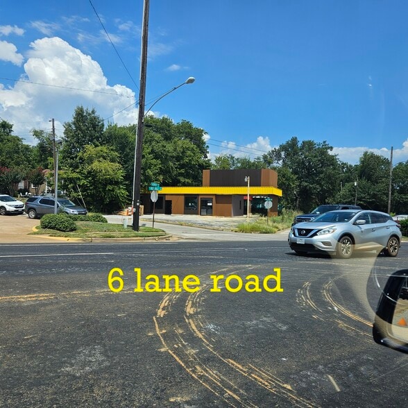 More Photos Of 720 E Rosedale St, Tyler Fast Food For Lease