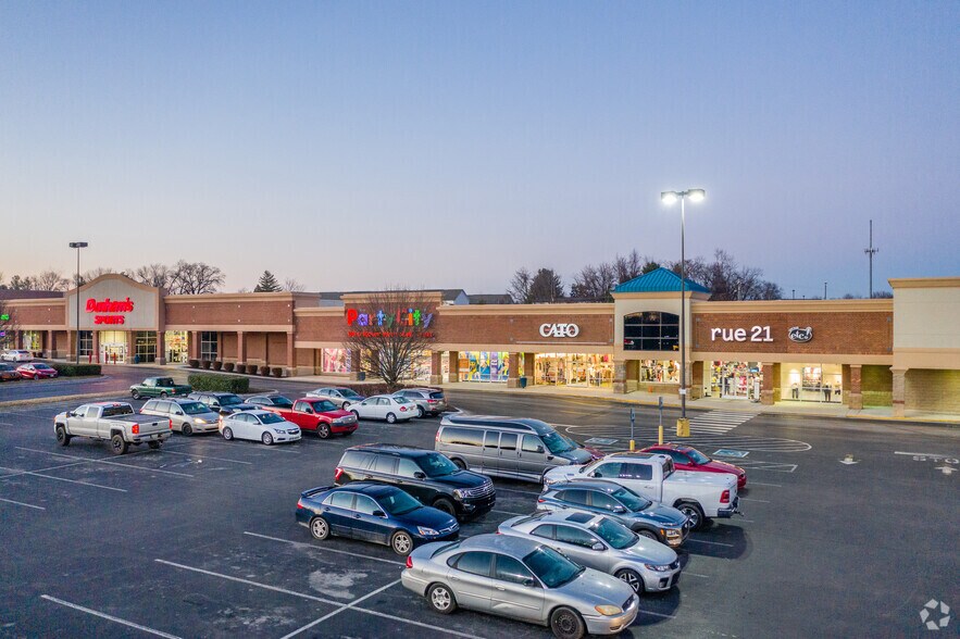 More Photos Of 377 W Jackson St, Cookeville Unknown For Lease