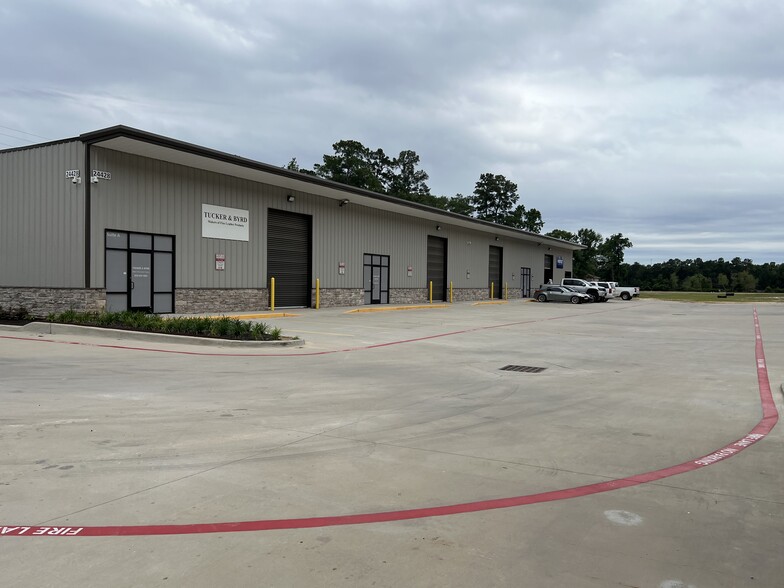 Primary Photo Of 24436 FM1314, Porter Flex For Lease